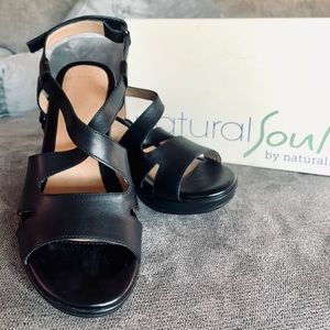 NATURAL SOUL by Naturalizer Leather Sandals